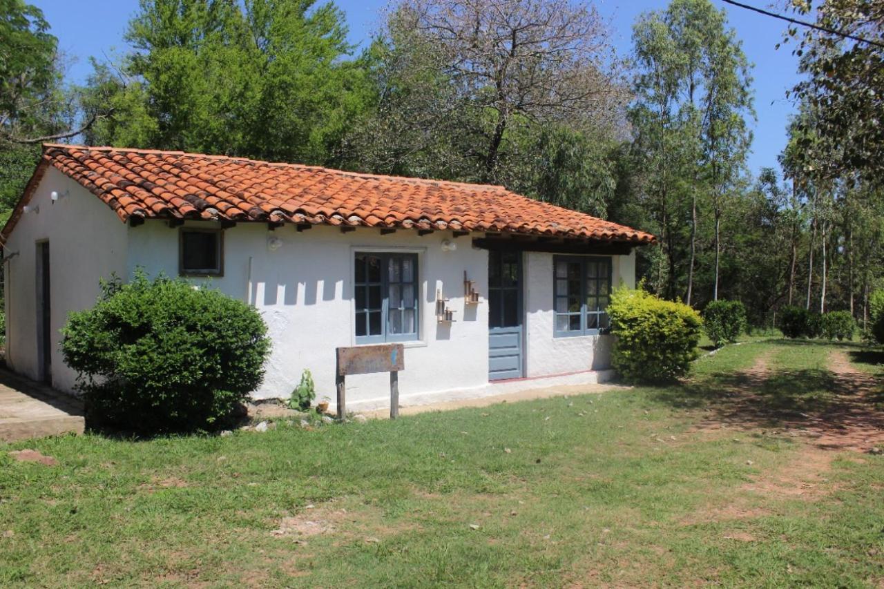 Posada San Miguel Paraguari Exteriör bild
